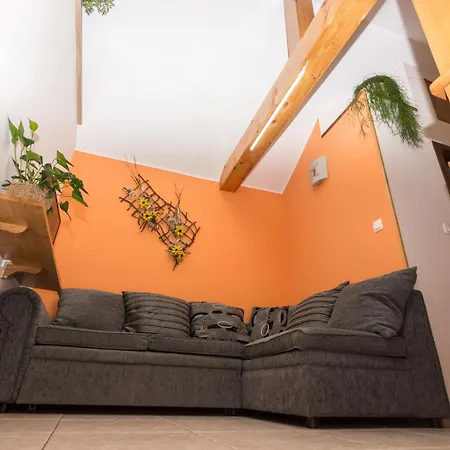 Mit Garten- Grill Und Terrasse By Interhome