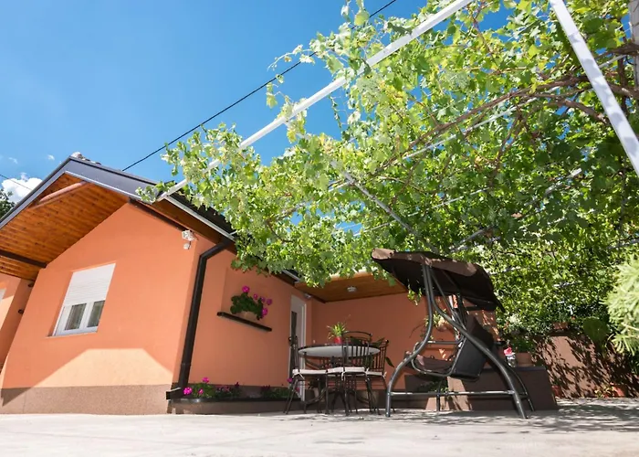 Prázdninový dům Mit Garten- Grill Und Terrasse By Interhome